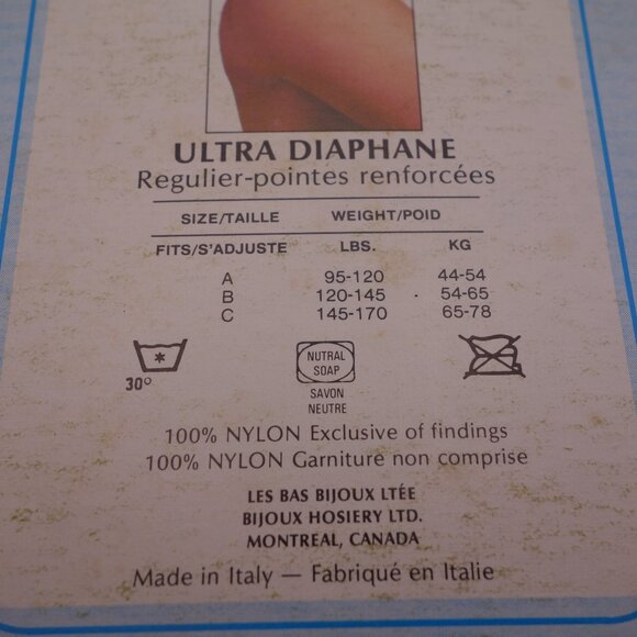 Vintage Prestige Ultra Sheer Made in Italy 100% Nylon 15 DEN White Panty Hose - Picture 7 of 13